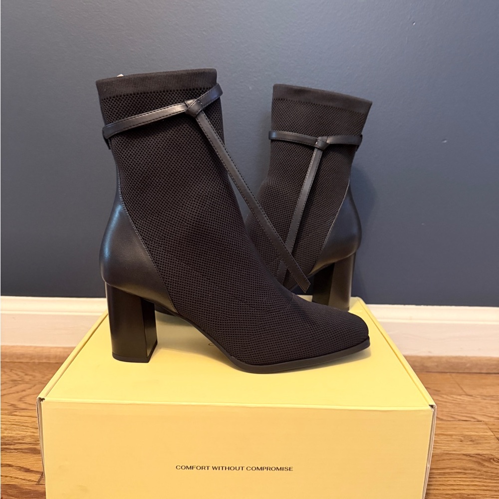 Cozy Island AmberGlow square toe heeled ankle boots NEW